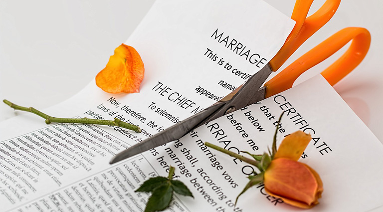 Divorce decree and sign rights to the house away